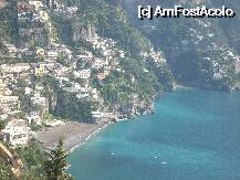 [P19] Plaja din Positano » foto by georgiana
 - 
<span class="allrVoted glyphicon glyphicon-heart hidden" id="av28221"></span>
<a class="m-l-10 hidden" id="sv28221" onclick="voting_Foto_DelVot(,28221,3926)" role="button">șterge vot <span class="glyphicon glyphicon-remove"></span></a>
<a id="v928221" class=" c-red"  onclick="voting_Foto_SetVot(28221)" role="button"><span class="glyphicon glyphicon-heart-empty"></span> <b>LIKE</b> = Votează poza</a> <img class="hidden"  id="f28221W9" src="/imagini/loader.gif" border="0" /><span class="AjErrMes hidden" id="e28221ErM"></span>