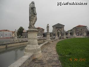 [P06] Italia - Padova - alta latura a parcului Prato della Valle » foto by Diaura*
 - 
<span class="allrVoted glyphicon glyphicon-heart hidden" id="av376685"></span>
<a class="m-l-10 hidden" id="sv376685" onclick="voting_Foto_DelVot(,376685,3933)" role="button">șterge vot <span class="glyphicon glyphicon-remove"></span></a>
<a id="v9376685" class=" c-red"  onclick="voting_Foto_SetVot(376685)" role="button"><span class="glyphicon glyphicon-heart-empty"></span> <b>LIKE</b> = Votează poza</a> <img class="hidden"  id="f376685W9" src="/imagini/loader.gif" border="0" /><span class="AjErrMes hidden" id="e376685ErM"></span>