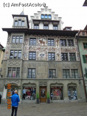 [P23] Casa Dornach din Hirschenplatz » foto by Mitica49
 - 
<span class="allrVoted glyphicon glyphicon-heart hidden" id="av1035691"></span>
<a class="m-l-10 hidden" id="sv1035691" onclick="voting_Foto_DelVot(,1035691,3962)" role="button">șterge vot <span class="glyphicon glyphicon-remove"></span></a>
<a id="v91035691" class=" c-red"  onclick="voting_Foto_SetVot(1035691)" role="button"><span class="glyphicon glyphicon-heart-empty"></span> <b>LIKE</b> = Votează poza</a> <img class="hidden"  id="f1035691W9" src="/imagini/loader.gif" border="0" /><span class="AjErrMes hidden" id="e1035691ErM"></span>