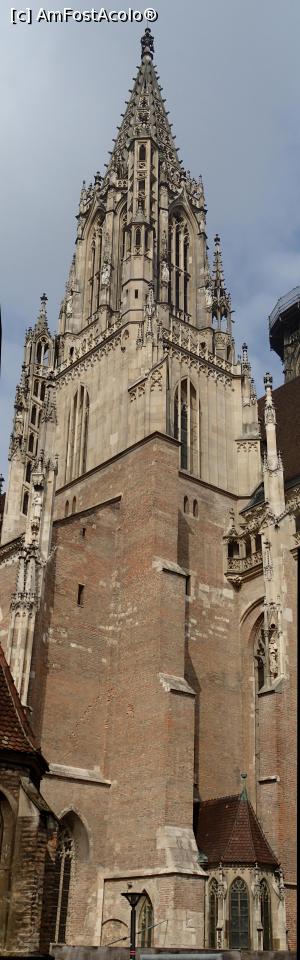 [P10] Ulmer Minster - „detaliu” cu turnul, văzut din spate » foto by Dragoș_MD
 - 
<span class="allrVoted glyphicon glyphicon-heart hidden" id="av943502"></span>
<a class="m-l-10 hidden" id="sv943502" onclick="voting_Foto_DelVot(,943502,3969)" role="button">șterge vot <span class="glyphicon glyphicon-remove"></span></a>
<a id="v9943502" class=" c-red"  onclick="voting_Foto_SetVot(943502)" role="button"><span class="glyphicon glyphicon-heart-empty"></span> <b>LIKE</b> = Votează poza</a> <img class="hidden"  id="f943502W9" src="/imagini/loader.gif" border="0" /><span class="AjErrMes hidden" id="e943502ErM"></span>