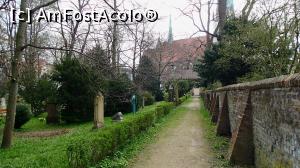 [P20] St. Georgskirche văzută dinspre Alter Friedhof Ulm » foto by Dragoș_MD
 - 
<span class="allrVoted glyphicon glyphicon-heart hidden" id="av943512"></span>
<a class="m-l-10 hidden" id="sv943512" onclick="voting_Foto_DelVot(,943512,3969)" role="button">șterge vot <span class="glyphicon glyphicon-remove"></span></a>
<a id="v9943512" class=" c-red"  onclick="voting_Foto_SetVot(943512)" role="button"><span class="glyphicon glyphicon-heart-empty"></span> <b>LIKE</b> = Votează poza</a> <img class="hidden"  id="f943512W9" src="/imagini/loader.gif" border="0" /><span class="AjErrMes hidden" id="e943512ErM"></span>