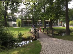 [P03] Zoo Ulm - mai avem de trecut acest podet si am ajuns. » foto by mishu
 - 
<span class="allrVoted glyphicon glyphicon-heart hidden" id="av1205584"></span>
<a class="m-l-10 hidden" id="sv1205584" onclick="voting_Foto_DelVot(,1205584,3969)" role="button">șterge vot <span class="glyphicon glyphicon-remove"></span></a>
<a id="v91205584" class=" c-red"  onclick="voting_Foto_SetVot(1205584)" role="button"><span class="glyphicon glyphicon-heart-empty"></span> <b>LIKE</b> = Votează poza</a> <img class="hidden"  id="f1205584W9" src="/imagini/loader.gif" border="0" /><span class="AjErrMes hidden" id="e1205584ErM"></span>