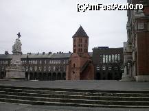 [P33] Szeged - piata si statuia din fata Domului » foto by presario
 - 
<span class="allrVoted glyphicon glyphicon-heart hidden" id="av53869"></span>
<a class="m-l-10 hidden" id="sv53869" onclick="voting_Foto_DelVot(,53869,3970)" role="button">șterge vot <span class="glyphicon glyphicon-remove"></span></a>
<a id="v953869" class=" c-red"  onclick="voting_Foto_SetVot(53869)" role="button"><span class="glyphicon glyphicon-heart-empty"></span> <b>LIKE</b> = Votează poza</a> <img class="hidden"  id="f53869W9" src="/imagini/loader.gif" border="0" /><span class="AjErrMes hidden" id="e53869ErM"></span>