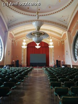 [P07] Sala de spectacole » foto by mmierla
 - 
<span class="allrVoted glyphicon glyphicon-heart hidden" id="av1523057"></span>
<a class="m-l-10 hidden" id="sv1523057" onclick="voting_Foto_DelVot(,1523057,4001)" role="button">șterge vot <span class="glyphicon glyphicon-remove"></span></a>
<a id="v91523057" class=" c-red"  onclick="voting_Foto_SetVot(1523057)" role="button"><span class="glyphicon glyphicon-heart-empty"></span> <b>LIKE</b> = Votează poza</a> <img class="hidden"  id="f1523057W9" src="/imagini/loader.gif" border="0" /><span class="AjErrMes hidden" id="e1523057ErM"></span>