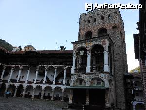 [P13] Mănăstirea Rila - Turnul lui Hreliov cu fresce datând din 1334, remarcabile valori culturale.  » foto by iulianic
 - 
<span class="allrVoted glyphicon glyphicon-heart hidden" id="av432820"></span>
<a class="m-l-10 hidden" id="sv432820" onclick="voting_Foto_DelVot(,432820,4002)" role="button">șterge vot <span class="glyphicon glyphicon-remove"></span></a>
<a id="v9432820" class=" c-red"  onclick="voting_Foto_SetVot(432820)" role="button"><span class="glyphicon glyphicon-heart-empty"></span> <b>LIKE</b> = Votează poza</a> <img class="hidden"  id="f432820W9" src="/imagini/loader.gif" border="0" /><span class="AjErrMes hidden" id="e432820ErM"></span>