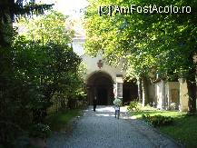 [P02] Regensburg - Catedrala St.Emmeram - micuta curte interioara ce duce spre biserica » foto by Diaura*
 - 
<span class="allrVoted glyphicon glyphicon-heart hidden" id="av81957"></span>
<a class="m-l-10 hidden" id="sv81957" onclick="voting_Foto_DelVot(,81957,4021)" role="button">șterge vot <span class="glyphicon glyphicon-remove"></span></a>
<a id="v981957" class=" c-red"  onclick="voting_Foto_SetVot(81957)" role="button"><span class="glyphicon glyphicon-heart-empty"></span> <b>LIKE</b> = Votează poza</a> <img class="hidden"  id="f81957W9" src="/imagini/loader.gif" border="0" /><span class="AjErrMes hidden" id="e81957ErM"></span>