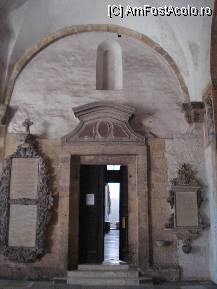 [P04] Regensburg - Catedrala St.Emmeram - intrarea in biserica » foto by Diaura*
 - 
<span class="allrVoted glyphicon glyphicon-heart hidden" id="av81959"></span>
<a class="m-l-10 hidden" id="sv81959" onclick="voting_Foto_DelVot(,81959,4021)" role="button">șterge vot <span class="glyphicon glyphicon-remove"></span></a>
<a id="v981959" class=" c-red"  onclick="voting_Foto_SetVot(81959)" role="button"><span class="glyphicon glyphicon-heart-empty"></span> <b>LIKE</b> = Votează poza</a> <img class="hidden"  id="f81959W9" src="/imagini/loader.gif" border="0" /><span class="AjErrMes hidden" id="e81959ErM"></span>