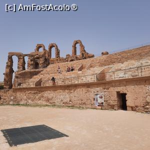 [P08] El Jem, Amfiteatrul, Arena și una din Deschiderile prin care erau aduse animalele în arena » foto by mprofeanu
 - 
<span class="allrVoted glyphicon glyphicon-heart hidden" id="av1433190"></span>
<a class="m-l-10 hidden" id="sv1433190" onclick="voting_Foto_DelVot(,1433190,4044)" role="button">șterge vot <span class="glyphicon glyphicon-remove"></span></a>
<a id="v91433190" class=" c-red"  onclick="voting_Foto_SetVot(1433190)" role="button"><span class="glyphicon glyphicon-heart-empty"></span> <b>LIKE</b> = Votează poza</a> <img class="hidden"  id="f1433190W9" src="/imagini/loader.gif" border="0" /><span class="AjErrMes hidden" id="e1433190ErM"></span>