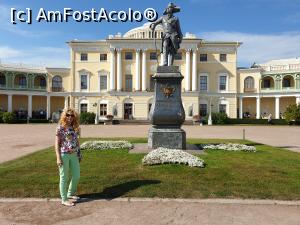 [P01] Palatul Pavlovsk, cu statuia imparatului Pavel I » foto by geani anto
 - 
<span class="allrVoted glyphicon glyphicon-heart hidden" id="av1116772"></span>
<a class="m-l-10 hidden" id="sv1116772" onclick="voting_Foto_DelVot(,1116772,4057)" role="button">șterge vot <span class="glyphicon glyphicon-remove"></span></a>
<a id="v91116772" class=" c-red"  onclick="voting_Foto_SetVot(1116772)" role="button"><span class="glyphicon glyphicon-heart-empty"></span> <b>LIKE</b> = Votează poza</a> <img class="hidden"  id="f1116772W9" src="/imagini/loader.gif" border="0" /><span class="AjErrMes hidden" id="e1116772ErM"></span>