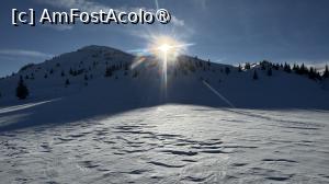 [P08] Spre Cascada Vanturis » foto by Mika
 - 
<span class="allrVoted glyphicon glyphicon-heart hidden" id="av1517262"></span>
<a class="m-l-10 hidden" id="sv1517262" onclick="voting_Foto_DelVot(,1517262,4076)" role="button">șterge vot <span class="glyphicon glyphicon-remove"></span></a>
<a id="v91517262" class=" c-red"  onclick="voting_Foto_SetVot(1517262)" role="button"><span class="glyphicon glyphicon-heart-empty"></span> <b>LIKE</b> = Votează poza</a> <img class="hidden"  id="f1517262W9" src="/imagini/loader.gif" border="0" /><span class="AjErrMes hidden" id="e1517262ErM"></span>