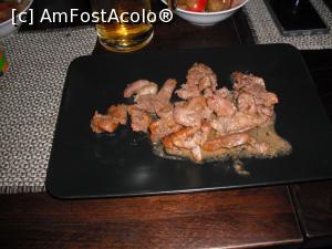 [P15] Pastrama de berbecuț=@Țestosu » foto by Zoazore
 - 
<span class="allrVoted glyphicon glyphicon-heart hidden" id="av944202"></span>
<a class="m-l-10 hidden" id="sv944202" onclick="voting_Foto_DelVot(,944202,4083)" role="button">șterge vot <span class="glyphicon glyphicon-remove"></span></a>
<a id="v9944202" class=" c-red"  onclick="voting_Foto_SetVot(944202)" role="button"><span class="glyphicon glyphicon-heart-empty"></span> <b>LIKE</b> = Votează poza</a> <img class="hidden"  id="f944202W9" src="/imagini/loader.gif" border="0" /><span class="AjErrMes hidden" id="e944202ErM"></span>