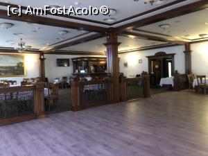 [P46] Restaurant Diesel - restaurantul din interiorul hotelului, foarte elegant si aerisit, daca ai eveniment aici chiar te poti simti bine. » foto by mishu
 - 
<span class="allrVoted glyphicon glyphicon-heart hidden" id="av1310624"></span>
<a class="m-l-10 hidden" id="sv1310624" onclick="voting_Foto_DelVot(,1310624,4083)" role="button">șterge vot <span class="glyphicon glyphicon-remove"></span></a>
<a id="v91310624" class=" c-red"  onclick="voting_Foto_SetVot(1310624)" role="button"><span class="glyphicon glyphicon-heart-empty"></span> <b>LIKE</b> = Votează poza</a> <img class="hidden"  id="f1310624W9" src="/imagini/loader.gif" border="0" /><span class="AjErrMes hidden" id="e1310624ErM"></span>