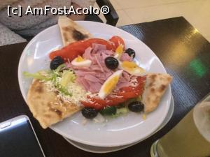 [P20] Si incepem festinul: Salata bulgareasca » foto by mishu
 - 
<span class="allrVoted glyphicon glyphicon-heart hidden" id="av1028343"></span>
<a class="m-l-10 hidden" id="sv1028343" onclick="voting_Foto_DelVot(,1028343,4083)" role="button">șterge vot <span class="glyphicon glyphicon-remove"></span></a>
<a id="v91028343" class=" c-red"  onclick="voting_Foto_SetVot(1028343)" role="button"><span class="glyphicon glyphicon-heart-empty"></span> <b>LIKE</b> = Votează poza</a> <img class="hidden"  id="f1028343W9" src="/imagini/loader.gif" border="0" /><span class="AjErrMes hidden" id="e1028343ErM"></span>