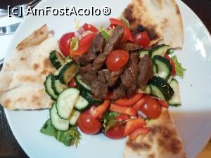 [P14] Salată cu vită caramelizată » foto by diana2015
 - 
<span class="allrVoted glyphicon glyphicon-heart hidden" id="av1035770"></span>
<a class="m-l-10 hidden" id="sv1035770" onclick="voting_Foto_DelVot(,1035770,4083)" role="button">șterge vot <span class="glyphicon glyphicon-remove"></span></a>
<a id="v91035770" class=" c-red"  onclick="voting_Foto_SetVot(1035770)" role="button"><span class="glyphicon glyphicon-heart-empty"></span> <b>LIKE</b> = Votează poza</a> <img class="hidden"  id="f1035770W9" src="/imagini/loader.gif" border="0" /><span class="AjErrMes hidden" id="e1035770ErM"></span>