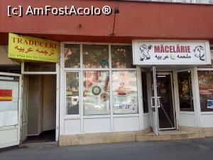 [P29] Așa arată o măcelărie halal (pe Calea Moșilor)  » foto by danaeldreny*
 - 
<span class="allrVoted glyphicon glyphicon-heart hidden" id="av881430"></span>
<a class="m-l-10 hidden" id="sv881430" onclick="voting_Foto_DelVot(,881430,4083)" role="button">șterge vot <span class="glyphicon glyphicon-remove"></span></a>
<a id="v9881430" class=" c-red"  onclick="voting_Foto_SetVot(881430)" role="button"><span class="glyphicon glyphicon-heart-empty"></span> <b>LIKE</b> = Votează poza</a> <img class="hidden"  id="f881430W9" src="/imagini/loader.gif" border="0" /><span class="AjErrMes hidden" id="e881430ErM"></span>