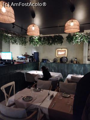 [P05] Al doilea salon al restaurantului » foto by Michi
 - 
<span class="allrVoted glyphicon glyphicon-heart hidden" id="av1509739"></span>
<a class="m-l-10 hidden" id="sv1509739" onclick="voting_Foto_DelVot(,1509739,4083)" role="button">șterge vot <span class="glyphicon glyphicon-remove"></span></a>
<a id="v91509739" class=" c-red"  onclick="voting_Foto_SetVot(1509739)" role="button"><span class="glyphicon glyphicon-heart-empty"></span> <b>LIKE</b> = Votează poza</a> <img class="hidden"  id="f1509739W9" src="/imagini/loader.gif" border="0" /><span class="AjErrMes hidden" id="e1509739ErM"></span>