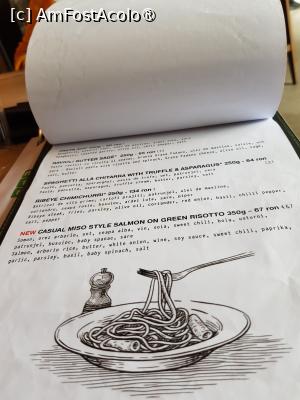 [P07] Caietul cu meniul brunch » foto by Michi
 - 
<span class="allrVoted glyphicon glyphicon-heart hidden" id="av1525672"></span>
<a class="m-l-10 hidden" id="sv1525672" onclick="voting_Foto_DelVot(,1525672,4083)" role="button">șterge vot <span class="glyphicon glyphicon-remove"></span></a>
<a id="v91525672" class=" c-red"  onclick="voting_Foto_SetVot(1525672)" role="button"><span class="glyphicon glyphicon-heart-empty"></span> <b>LIKE</b> = Votează poza</a> <img class="hidden"  id="f1525672W9" src="/imagini/loader.gif" border="0" /><span class="AjErrMes hidden" id="e1525672ErM"></span>