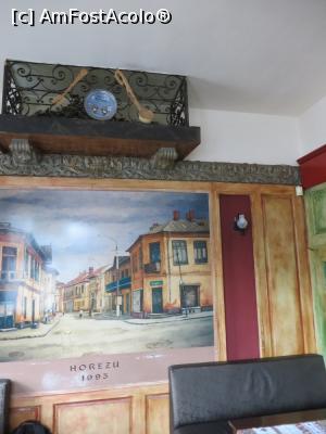 [P04] Chiar poți savura o cafea sub balcon... în interior - Horezu Pub.  » foto by tata123 🔱
 - 
<span class="allrVoted glyphicon glyphicon-heart hidden" id="av834770"></span>
<a class="m-l-10 hidden" id="sv834770" onclick="voting_Foto_DelVot(,834770,4083)" role="button">șterge vot <span class="glyphicon glyphicon-remove"></span></a>
<a id="v9834770" class=" c-red"  onclick="voting_Foto_SetVot(834770)" role="button"><span class="glyphicon glyphicon-heart-empty"></span> <b>LIKE</b> = Votează poza</a> <img class="hidden"  id="f834770W9" src="/imagini/loader.gif" border="0" /><span class="AjErrMes hidden" id="e834770ErM"></span>