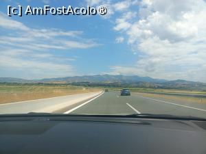 [P06] Pe autostradă spre munții Bulgariei (1). » foto by tata123 🔱
 - 
<span class="allrVoted glyphicon glyphicon-heart hidden" id="av1489099"></span>
<a class="m-l-10 hidden" id="sv1489099" onclick="voting_Foto_DelVot(,1489099,4090)" role="button">șterge vot <span class="glyphicon glyphicon-remove"></span></a>
<a id="v91489099" class=" c-red"  onclick="voting_Foto_SetVot(1489099)" role="button"><span class="glyphicon glyphicon-heart-empty"></span> <b>LIKE</b> = Votează poza</a> <img class="hidden"  id="f1489099W9" src="/imagini/loader.gif" border="0" /><span class="AjErrMes hidden" id="e1489099ErM"></span>