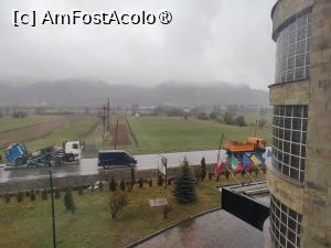 [P17] Hotel Club Bucovina; vedere din lift spre drumul european » foto by crismis
 - 
<span class="allrVoted glyphicon glyphicon-heart hidden" id="av1478839"></span>
<a class="m-l-10 hidden" id="sv1478839" onclick="voting_Foto_DelVot(,1478839,4108)" role="button">șterge vot <span class="glyphicon glyphicon-remove"></span></a>
<a id="v91478839" class=" c-red"  onclick="voting_Foto_SetVot(1478839)" role="button"><span class="glyphicon glyphicon-heart-empty"></span> <b>LIKE</b> = Votează poza</a> <img class="hidden"  id="f1478839W9" src="/imagini/loader.gif" border="0" /><span class="AjErrMes hidden" id="e1478839ErM"></span>