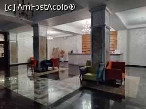 [P18] Hotel Club Bucovina; holul de la parter » foto by crismis
 - 
<span class="allrVoted glyphicon glyphicon-heart hidden" id="av1478840"></span>
<a class="m-l-10 hidden" id="sv1478840" onclick="voting_Foto_DelVot(,1478840,4108)" role="button">șterge vot <span class="glyphicon glyphicon-remove"></span></a>
<a id="v91478840" class=" c-red"  onclick="voting_Foto_SetVot(1478840)" role="button"><span class="glyphicon glyphicon-heart-empty"></span> <b>LIKE</b> = Votează poza</a> <img class="hidden"  id="f1478840W9" src="/imagini/loader.gif" border="0" /><span class="AjErrMes hidden" id="e1478840ErM"></span>