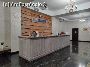 [P21] Hotel Club Bucovina; recepția » foto by crismis
 - 
<span class="allrVoted glyphicon glyphicon-heart hidden" id="av1478843"></span>
<a class="m-l-10 hidden" id="sv1478843" onclick="voting_Foto_DelVot(,1478843,4108)" role="button">șterge vot <span class="glyphicon glyphicon-remove"></span></a>
<a id="v91478843" class=" c-red"  onclick="voting_Foto_SetVot(1478843)" role="button"><span class="glyphicon glyphicon-heart-empty"></span> <b>LIKE</b> = Votează poza</a> <img class="hidden"  id="f1478843W9" src="/imagini/loader.gif" border="0" /><span class="AjErrMes hidden" id="e1478843ErM"></span>