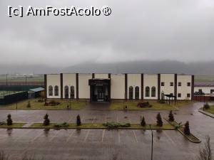 [P08] Hotel Club Bucovina; camera 208; vedere de pe balcon spre sala de evenimente » foto by crismis
 - 
<span class="allrVoted glyphicon glyphicon-heart hidden" id="av1478830"></span>
<a class="m-l-10 hidden" id="sv1478830" onclick="voting_Foto_DelVot(,1478830,4108)" role="button">șterge vot <span class="glyphicon glyphicon-remove"></span></a>
<a id="v91478830" class=" c-red"  onclick="voting_Foto_SetVot(1478830)" role="button"><span class="glyphicon glyphicon-heart-empty"></span> <b>LIKE</b> = Votează poza</a> <img class="hidden"  id="f1478830W9" src="/imagini/loader.gif" border="0" /><span class="AjErrMes hidden" id="e1478830ErM"></span>