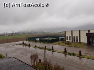 [P09] Hotel Club Bucovina; camera 208; vedere spre terenul de tenis » foto by crismis
 - 
<span class="allrVoted glyphicon glyphicon-heart hidden" id="av1478831"></span>
<a class="m-l-10 hidden" id="sv1478831" onclick="voting_Foto_DelVot(,1478831,4108)" role="button">șterge vot <span class="glyphicon glyphicon-remove"></span></a>
<a id="v91478831" class=" c-red"  onclick="voting_Foto_SetVot(1478831)" role="button"><span class="glyphicon glyphicon-heart-empty"></span> <b>LIKE</b> = Votează poza</a> <img class="hidden"  id="f1478831W9" src="/imagini/loader.gif" border="0" /><span class="AjErrMes hidden" id="e1478831ErM"></span>