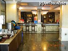 [P04] Barul din hotelul Didim Beach Resort » foto by sagradam
 - 
<span class="allrVoted glyphicon glyphicon-heart hidden" id="av245063"></span>
<a class="m-l-10 hidden" id="sv245063" onclick="voting_Foto_DelVot(,245063,4114)" role="button">șterge vot <span class="glyphicon glyphicon-remove"></span></a>
<a id="v9245063" class=" c-red"  onclick="voting_Foto_SetVot(245063)" role="button"><span class="glyphicon glyphicon-heart-empty"></span> <b>LIKE</b> = Votează poza</a> <img class="hidden"  id="f245063W9" src="/imagini/loader.gif" border="0" /><span class="AjErrMes hidden" id="e245063ErM"></span>