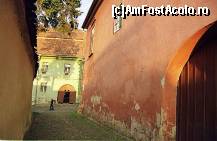 [P23] Hoinarind prin Sighisoara » foto by Traveller
 - 
<span class="allrVoted glyphicon glyphicon-heart hidden" id="av60331"></span>
<a class="m-l-10 hidden" id="sv60331" onclick="voting_Foto_DelVot(,60331,4175)" role="button">șterge vot <span class="glyphicon glyphicon-remove"></span></a>
<a id="v960331" class=" c-red"  onclick="voting_Foto_SetVot(60331)" role="button"><span class="glyphicon glyphicon-heart-empty"></span> <b>LIKE</b> = Votează poza</a> <img class="hidden"  id="f60331W9" src="/imagini/loader.gif" border="0" /><span class="AjErrMes hidden" id="e60331ErM"></span>