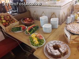 [P10] imagini de la micul dejun - restaurantul de la parter » foto by silvia tudoran
 - 
<span class="allrVoted glyphicon glyphicon-heart hidden" id="av1154192"></span>
<a class="m-l-10 hidden" id="sv1154192" onclick="voting_Foto_DelVot(,1154192,4223)" role="button">șterge vot <span class="glyphicon glyphicon-remove"></span></a>
<a id="v91154192" class=" c-red"  onclick="voting_Foto_SetVot(1154192)" role="button"><span class="glyphicon glyphicon-heart-empty"></span> <b>LIKE</b> = Votează poza</a> <img class="hidden"  id="f1154192W9" src="/imagini/loader.gif" border="0" /><span class="AjErrMes hidden" id="e1154192ErM"></span>