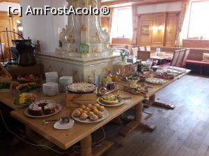 [P09] imagini de la micul dejun - restaurantul de la parter » foto by silvia tudoran
 - 
<span class="allrVoted glyphicon glyphicon-heart hidden" id="av1154191"></span>
<a class="m-l-10 hidden" id="sv1154191" onclick="voting_Foto_DelVot(,1154191,4223)" role="button">șterge vot <span class="glyphicon glyphicon-remove"></span></a>
<a id="v91154191" class=" c-red"  onclick="voting_Foto_SetVot(1154191)" role="button"><span class="glyphicon glyphicon-heart-empty"></span> <b>LIKE</b> = Votează poza</a> <img class="hidden"  id="f1154191W9" src="/imagini/loader.gif" border="0" /><span class="AjErrMes hidden" id="e1154191ErM"></span>