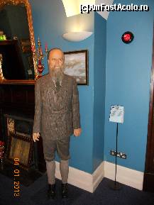 [P08] Dublin - National Wax Museum Plus – Muzeul Figurilor de Ceara; George Bernard Shaw laureat al premiului Nobel pentru literatura in anul 1925.  » foto by Diaura*
 - 
<span class="allrVoted glyphicon glyphicon-heart hidden" id="av397547"></span>
<a class="m-l-10 hidden" id="sv397547" onclick="voting_Foto_DelVot(,397547,4261)" role="button">șterge vot <span class="glyphicon glyphicon-remove"></span></a>
<a id="v9397547" class=" c-red"  onclick="voting_Foto_SetVot(397547)" role="button"><span class="glyphicon glyphicon-heart-empty"></span> <b>LIKE</b> = Votează poza</a> <img class="hidden"  id="f397547W9" src="/imagini/loader.gif" border="0" /><span class="AjErrMes hidden" id="e397547ErM"></span>