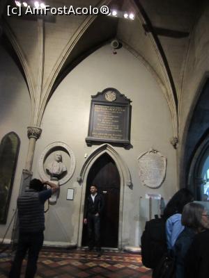 [P09] St Patrick Cathedral- capela Jonathan Swift » foto by Michi
 - 
<span class="allrVoted glyphicon glyphicon-heart hidden" id="av881278"></span>
<a class="m-l-10 hidden" id="sv881278" onclick="voting_Foto_DelVot(,881278,4261)" role="button">șterge vot <span class="glyphicon glyphicon-remove"></span></a>
<a id="v9881278" class=" c-red"  onclick="voting_Foto_SetVot(881278)" role="button"><span class="glyphicon glyphicon-heart-empty"></span> <b>LIKE</b> = Votează poza</a> <img class="hidden"  id="f881278W9" src="/imagini/loader.gif" border="0" /><span class="AjErrMes hidden" id="e881278ErM"></span>