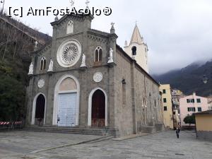 [P58] Chiesa di San Giovanni Battista din Riomaggiore, sec 14.  » foto by Aurici
 - 
<span class="allrVoted glyphicon glyphicon-heart hidden" id="av967589"></span>
<a class="m-l-10 hidden" id="sv967589" onclick="voting_Foto_DelVot(,967589,4285)" role="button">șterge vot <span class="glyphicon glyphicon-remove"></span></a>
<a id="v9967589" class=" c-red"  onclick="voting_Foto_SetVot(967589)" role="button"><span class="glyphicon glyphicon-heart-empty"></span> <b>LIKE</b> = Votează poza</a> <img class="hidden"  id="f967589W9" src="/imagini/loader.gif" border="0" /><span class="AjErrMes hidden" id="e967589ErM"></span>