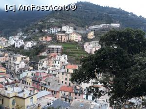 [P63] Riomaggiore de la Castel.  » foto by Aurici
 - 
<span class="allrVoted glyphicon glyphicon-heart hidden" id="av967594"></span>
<a class="m-l-10 hidden" id="sv967594" onclick="voting_Foto_DelVot(,967594,4285)" role="button">șterge vot <span class="glyphicon glyphicon-remove"></span></a>
<a id="v9967594" class=" c-red"  onclick="voting_Foto_SetVot(967594)" role="button"><span class="glyphicon glyphicon-heart-empty"></span> <b>LIKE</b> = Votează poza</a> <img class="hidden"  id="f967594W9" src="/imagini/loader.gif" border="0" /><span class="AjErrMes hidden" id="e967594ErM"></span>