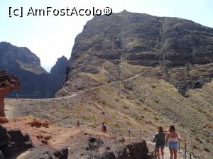 [P22] Ponta de Sao Lorenco arid, sălbatic, stâncos, frumos » foto by robert
 - 
<span class="allrVoted glyphicon glyphicon-heart hidden" id="av986798"></span>
<a class="m-l-10 hidden" id="sv986798" onclick="voting_Foto_DelVot(,986798,4289)" role="button">șterge vot <span class="glyphicon glyphicon-remove"></span></a>
<a id="v9986798" class=" c-red"  onclick="voting_Foto_SetVot(986798)" role="button"><span class="glyphicon glyphicon-heart-empty"></span> <b>LIKE</b> = Votează poza</a> <img class="hidden"  id="f986798W9" src="/imagini/loader.gif" border="0" /><span class="AjErrMes hidden" id="e986798ErM"></span>