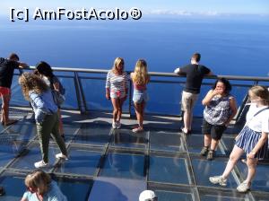 [P11] așa numitul skywalk Cabo Girao sau la 500 de metri deasupra mării » foto by robert
 - 
<span class="allrVoted glyphicon glyphicon-heart hidden" id="av995816"></span>
<a class="m-l-10 hidden" id="sv995816" onclick="voting_Foto_DelVot(,995816,4289)" role="button">șterge vot <span class="glyphicon glyphicon-remove"></span></a>
<a id="v9995816" class=" c-red"  onclick="voting_Foto_SetVot(995816)" role="button"><span class="glyphicon glyphicon-heart-empty"></span> <b>LIKE</b> = Votează poza</a> <img class="hidden"  id="f995816W9" src="/imagini/loader.gif" border="0" /><span class="AjErrMes hidden" id="e995816ErM"></span>