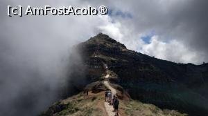 [P45]  Pico do Areiro, eu pe carare, aproape minuscula » foto by elenaadina
 - 
<span class="allrVoted glyphicon glyphicon-heart hidden" id="av1453718"></span>
<a class="m-l-10 hidden" id="sv1453718" onclick="voting_Foto_DelVot(,1453718,4289)" role="button">șterge vot <span class="glyphicon glyphicon-remove"></span></a>
<a id="v91453718" class=" c-red"  onclick="voting_Foto_SetVot(1453718)" role="button"><span class="glyphicon glyphicon-heart-empty"></span> <b>LIKE</b> = Votează poza</a> <img class="hidden"  id="f1453718W9" src="/imagini/loader.gif" border="0" /><span class="AjErrMes hidden" id="e1453718ErM"></span>