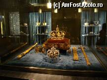 [P16] Tezaurul din palatul Residenz » foto by DanCld
 - 
<span class="allrVoted glyphicon glyphicon-heart hidden" id="av222395"></span>
<a class="m-l-10 hidden" id="sv222395" onclick="voting_Foto_DelVot(,222395,4310)" role="button">șterge vot <span class="glyphicon glyphicon-remove"></span></a>
<a id="v9222395" class=" c-red"  onclick="voting_Foto_SetVot(222395)" role="button"><span class="glyphicon glyphicon-heart-empty"></span> <b>LIKE</b> = Votează poza</a> <img class="hidden"  id="f222395W9" src="/imagini/loader.gif" border="0" /><span class="AjErrMes hidden" id="e222395ErM"></span>
