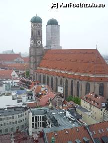 [P10] Munchen - Frauenkirche. » foto by Dragoș_MD
 - 
<span class="allrVoted glyphicon glyphicon-heart hidden" id="av220181"></span>
<a class="m-l-10 hidden" id="sv220181" onclick="voting_Foto_DelVot(,220181,4310)" role="button">șterge vot <span class="glyphicon glyphicon-remove"></span></a>
<a id="v9220181" class=" c-red"  onclick="voting_Foto_SetVot(220181)" role="button"><span class="glyphicon glyphicon-heart-empty"></span> <b>LIKE</b> = Votează poza</a> <img class="hidden"  id="f220181W9" src="/imagini/loader.gif" border="0" /><span class="AjErrMes hidden" id="e220181ErM"></span>