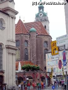 [P15] Munchen - St. Peter. » foto by Dragoș_MD
 - 
<span class="allrVoted glyphicon glyphicon-heart hidden" id="av220210"></span>
<a class="m-l-10 hidden" id="sv220210" onclick="voting_Foto_DelVot(,220210,4310)" role="button">șterge vot <span class="glyphicon glyphicon-remove"></span></a>
<a id="v9220210" class=" c-red"  onclick="voting_Foto_SetVot(220210)" role="button"><span class="glyphicon glyphicon-heart-empty"></span> <b>LIKE</b> = Votează poza</a> <img class="hidden"  id="f220210W9" src="/imagini/loader.gif" border="0" /><span class="AjErrMes hidden" id="e220210ErM"></span>