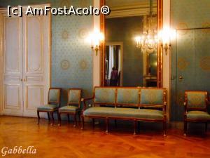[P38] Incaperea nr 12: sala de asteptare » foto by GabrielaG
 - 
<span class="allrVoted glyphicon glyphicon-heart hidden" id="av744321"></span>
<a class="m-l-10 hidden" id="sv744321" onclick="voting_Foto_DelVot(,744321,4310)" role="button">șterge vot <span class="glyphicon glyphicon-remove"></span></a>
<a id="v9744321" class=" c-red"  onclick="voting_Foto_SetVot(744321)" role="button"><span class="glyphicon glyphicon-heart-empty"></span> <b>LIKE</b> = Votează poza</a> <img class="hidden"  id="f744321W9" src="/imagini/loader.gif" border="0" /><span class="AjErrMes hidden" id="e744321ErM"></span>
