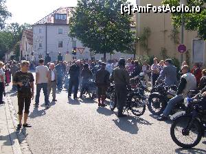 [P25] Ismaning - motociclistii isi ambaleaza motoarele » foto by RoF*
 - 
<span class="allrVoted glyphicon glyphicon-heart hidden" id="av379590"></span>
<a class="m-l-10 hidden" id="sv379590" onclick="voting_Foto_DelVot(,379590,4310)" role="button">șterge vot <span class="glyphicon glyphicon-remove"></span></a>
<a id="v9379590" class=" c-red"  onclick="voting_Foto_SetVot(379590)" role="button"><span class="glyphicon glyphicon-heart-empty"></span> <b>LIKE</b> = Votează poza</a> <img class="hidden"  id="f379590W9" src="/imagini/loader.gif" border="0" /><span class="AjErrMes hidden" id="e379590ErM"></span>