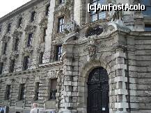 [P04] Germania - Munchen , Ministerul de Justitie, una din usile masive » foto by Diaura*
 - 
<span class="allrVoted glyphicon glyphicon-heart hidden" id="av210352"></span>
<a class="m-l-10 hidden" id="sv210352" onclick="voting_Foto_DelVot(,210352,4310)" role="button">șterge vot <span class="glyphicon glyphicon-remove"></span></a>
<a id="v9210352" class=" c-red"  onclick="voting_Foto_SetVot(210352)" role="button"><span class="glyphicon glyphicon-heart-empty"></span> <b>LIKE</b> = Votează poza</a> <img class="hidden"  id="f210352W9" src="/imagini/loader.gif" border="0" /><span class="AjErrMes hidden" id="e210352ErM"></span>