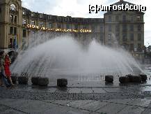 [P06] Germania - Munchen, desi afara ploua....fantana functioneaza » foto by Diaura*
 - 
<span class="allrVoted glyphicon glyphicon-heart hidden" id="av210354"></span>
<a class="m-l-10 hidden" id="sv210354" onclick="voting_Foto_DelVot(,210354,4310)" role="button">șterge vot <span class="glyphicon glyphicon-remove"></span></a>
<a id="v9210354" class=" c-red"  onclick="voting_Foto_SetVot(210354)" role="button"><span class="glyphicon glyphicon-heart-empty"></span> <b>LIKE</b> = Votează poza</a> <img class="hidden"  id="f210354W9" src="/imagini/loader.gif" border="0" /><span class="AjErrMes hidden" id="e210354ErM"></span>