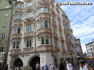 [P10] Innsbruck - Helblinghaus, clădirea cu cea mai frumoasă fațadă din centrul vechi al orașului.  » foto by iulianic
 - 
<span class="allrVoted glyphicon glyphicon-heart hidden" id="av698246"></span>
<a class="m-l-10 hidden" id="sv698246" onclick="voting_Foto_DelVot(,698246,4343)" role="button">șterge vot <span class="glyphicon glyphicon-remove"></span></a>
<a id="v9698246" class=" c-red"  onclick="voting_Foto_SetVot(698246)" role="button"><span class="glyphicon glyphicon-heart-empty"></span> <b>LIKE</b> = Votează poza</a> <img class="hidden"  id="f698246W9" src="/imagini/loader.gif" border="0" /><span class="AjErrMes hidden" id="e698246ErM"></span>