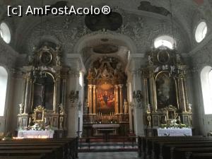 [P21] Innsbruck - Biserica Spitalului - interior » foto by mishu
 - 
<span class="allrVoted glyphicon glyphicon-heart hidden" id="av1035800"></span>
<a class="m-l-10 hidden" id="sv1035800" onclick="voting_Foto_DelVot(,1035800,4343)" role="button">șterge vot <span class="glyphicon glyphicon-remove"></span></a>
<a id="v91035800" class=" c-red"  onclick="voting_Foto_SetVot(1035800)" role="button"><span class="glyphicon glyphicon-heart-empty"></span> <b>LIKE</b> = Votează poza</a> <img class="hidden"  id="f1035800W9" src="/imagini/loader.gif" border="0" /><span class="AjErrMes hidden" id="e1035800ErM"></span>