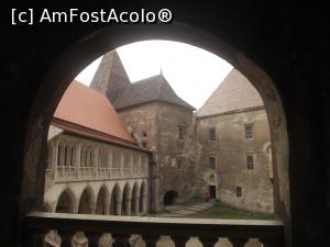 [P13] Castelul Corvinilor-De la balconul aripii Matia.  » foto by Floria
 - 
<span class="allrVoted glyphicon glyphicon-heart hidden" id="av752763"></span>
<a class="m-l-10 hidden" id="sv752763" onclick="voting_Foto_DelVot(,752763,4346)" role="button">șterge vot <span class="glyphicon glyphicon-remove"></span></a>
<a id="v9752763" class=" c-red"  onclick="voting_Foto_SetVot(752763)" role="button"><span class="glyphicon glyphicon-heart-empty"></span> <b>LIKE</b> = Votează poza</a> <img class="hidden"  id="f752763W9" src="/imagini/loader.gif" border="0" /><span class="AjErrMes hidden" id="e752763ErM"></span>