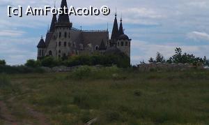[P15] Castelul din Ravadinovo, văzut din depărtare, aflat la 5 km de în oraşul-staţiune Sozopol, Bulgaria.  » foto by traian.leuca †
 - 
<span class="allrVoted glyphicon glyphicon-heart hidden" id="av744942"></span>
<a class="m-l-10 hidden" id="sv744942" onclick="voting_Foto_DelVot(,744942,4367)" role="button">șterge vot <span class="glyphicon glyphicon-remove"></span></a>
<a id="v9744942" class=" c-red"  onclick="voting_Foto_SetVot(744942)" role="button"><span class="glyphicon glyphicon-heart-empty"></span> <b>LIKE</b> = Votează poza</a> <img class="hidden"  id="f744942W9" src="/imagini/loader.gif" border="0" /><span class="AjErrMes hidden" id="e744942ErM"></span>